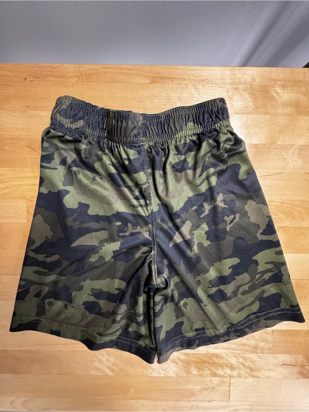 Under Armour Olive Green Camo Lined Athletic Shorts